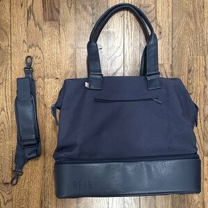 BEIS WEEKENDER BAG